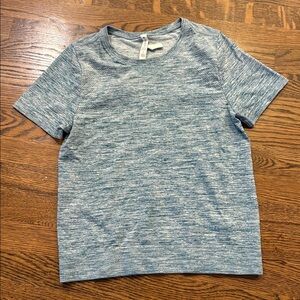 Athleta green short Sleeve Athletic Top, xS